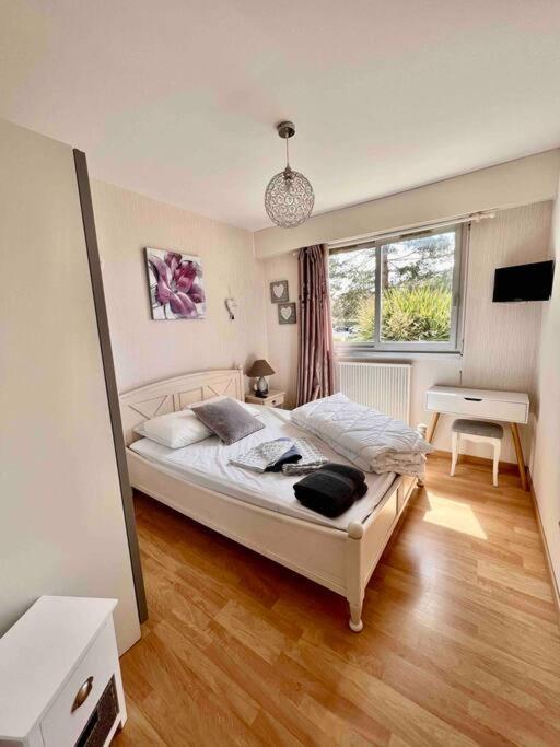 Appartement Sur Le Port. Grandcamp-Maisy Exterior photo